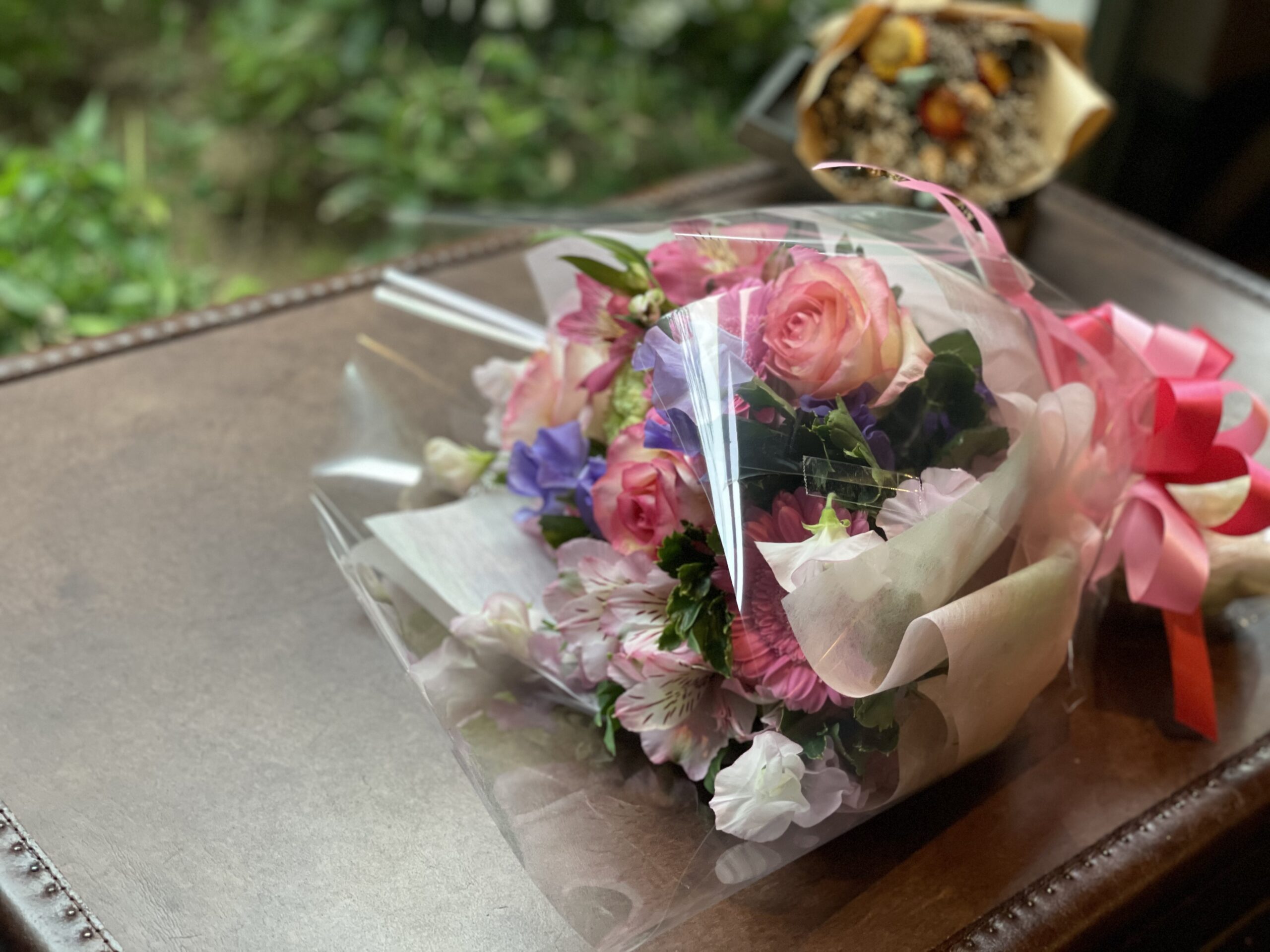 湯布院で記念日を祝うための花束