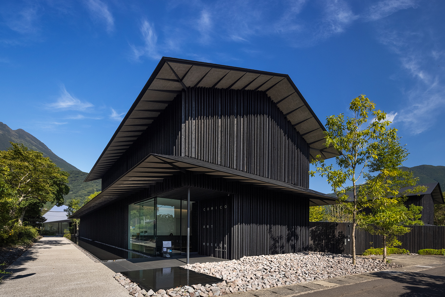 COMICO ART MUSEUM YUFUIN 外観